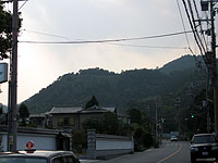 五山鳥居形の山