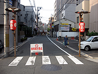 2008年7月14日早朝の東洞院仏光寺の角