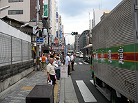 四条新町の横断歩道